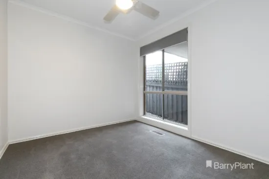 2/50 Langmore Lane, Berwick, Vic 3806-Image