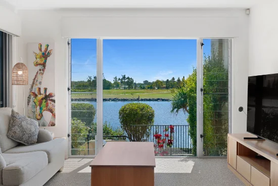 2/5055 Emerald Island Drive, Carrara QLD 4211-Image