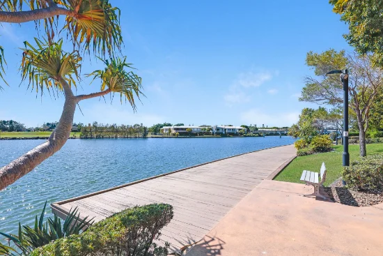 2/5055 Emerald Island Drive, Carrara QLD 4211-Image