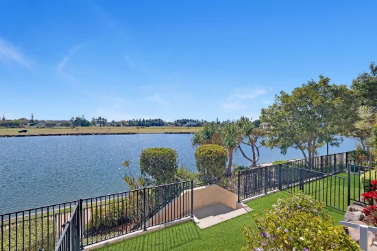 2/5055 Emerald Island Drive, Carrara QLD 4211-Image