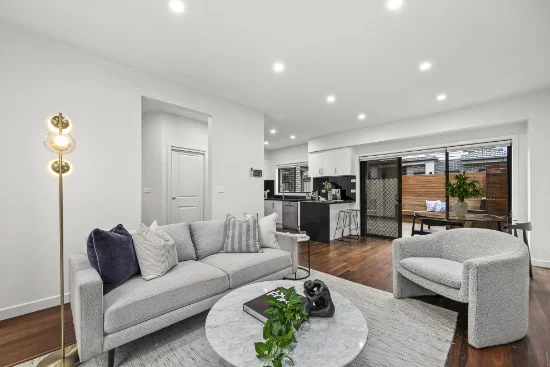 2/51 Stenhouse Avenue, Brooklyn, Vic 3012