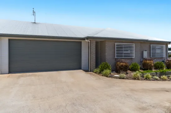 2/541 South Street, Glenvale, Qld 4350