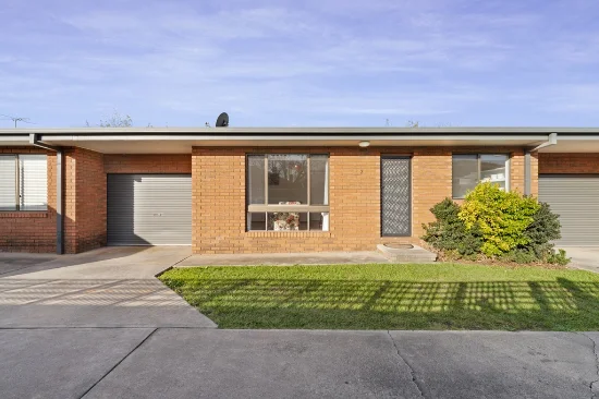 2/576 Ebden Street, South Albury, NSW 2640