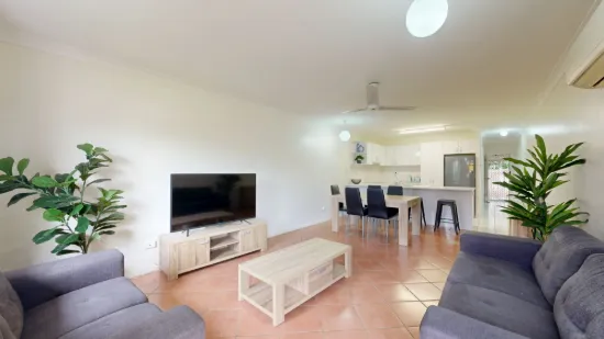 2/58-62 Ninth Avenue, Railway Estate, Qld 4810