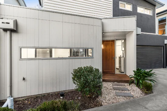 2/6 Page Street, Cheltenham, Vic 3192