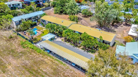 2/6 Saint Martins Lane, Cannonvale QLD 4802-Image