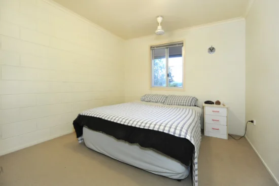 2/6 Saint Martins Lane, Cannonvale QLD 4802-Image
