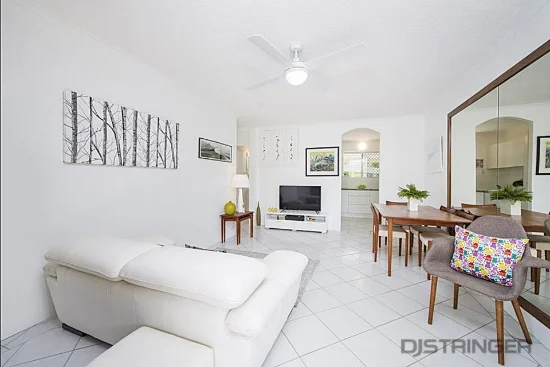2/63 Stapylton Street, Coolangatta, Qld 4225