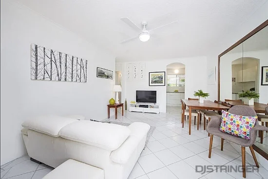 2/63 Stapylton Street, Coolangatta, Qld 4225
