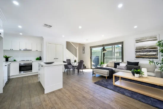 2/67 Barry Street, Cambridge Park NSW 2747 - For Rent