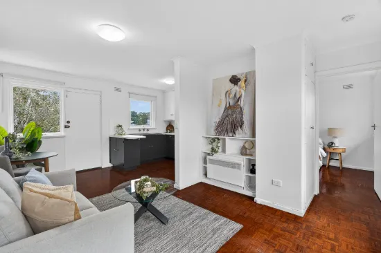 2/696 Waverley Road, Malvern East, Vic 3145