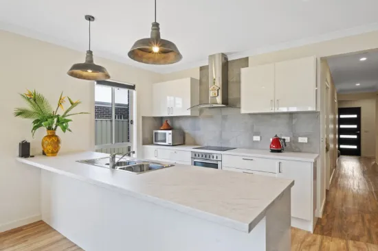 2/7 Avoca Court, Mansfield, Vic 3722