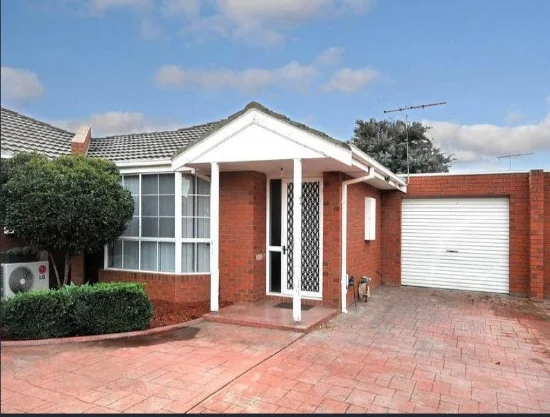 2/7 Buchanan St, St Albans, Vic 3021