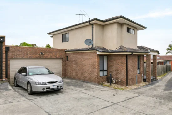 2/7 Care Close, Meadow Heights, Vic 3048 - For Sale