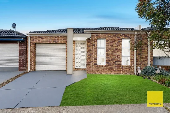 2/7 Casablanca Court, Truganina, Vic 3029 - Sold
