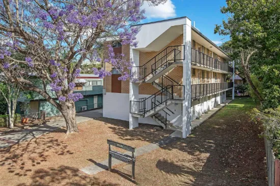 2/7 Hood Street, Sherwood, Qld 4075