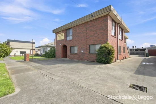 2/7 Hopetoun Avenue, Morwell, Vic 3840
