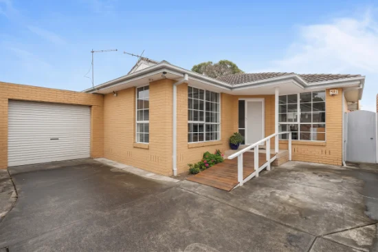 2/7 Neville Court, Springvale, Vic 3171