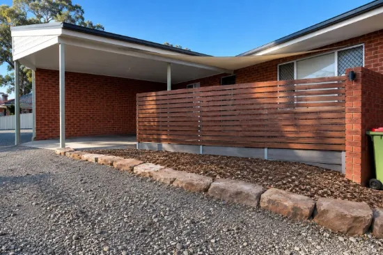 2/7 Templeton Place, West Wodonga, Vic 3690