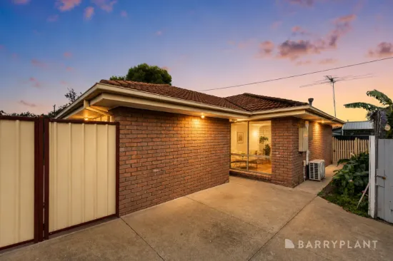 2/71 Henry Street, St Albans, Vic 3021