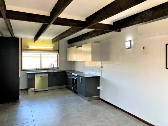 2/71 Main St, Winchelsea, Vic 3241