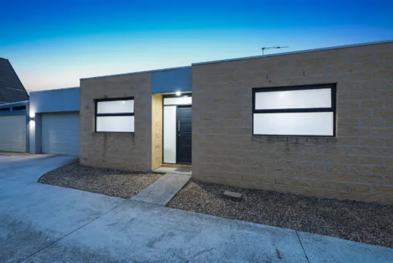 2/73 Barkly Street, Sunbury, Vic 3429
