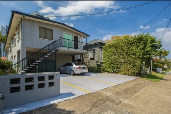2/73 Queen Street, Southport, Qld 4215