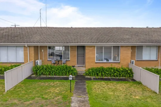 2/749 Geelong Road, Canadian VIC 3350-Image