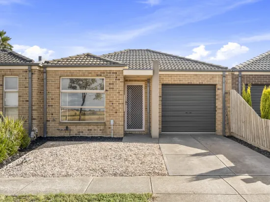 2/76 Westmeadows Lane, Truganina, Vic 3029