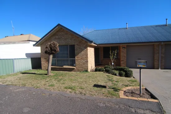 2/77 Autumn Street, Orange, NSW 2800