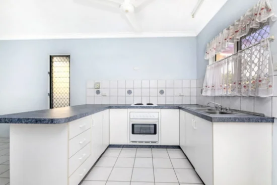 2/79 Forrest Parade, Bakewell, NT 0832