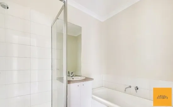 2/8 The Crossing, Caroline Springs, Vic 3023-Image