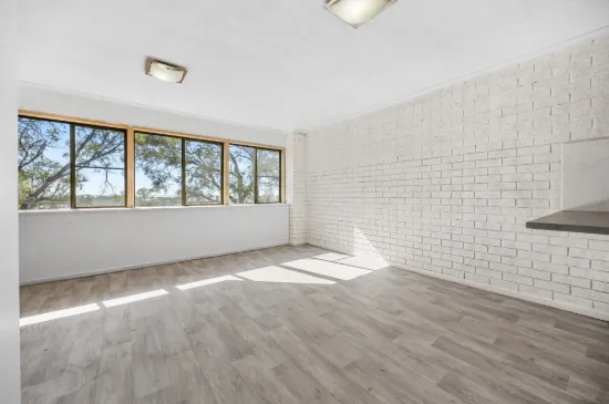 2/8 Yarroon Street, Gladstone Central, Qld 4680-Image