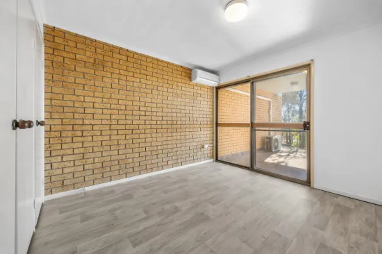 2/8 Yarroon Street, Gladstone Central, Qld 4680-Image