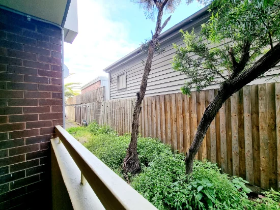 2/81 Grosvenor Street, Balaclava, Vic 3183
