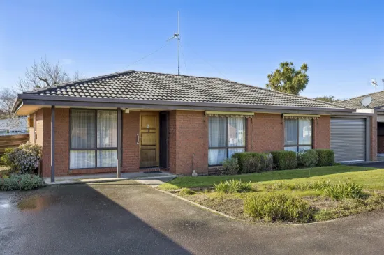 2/84 Curdie Street, Cobden, Vic 3266