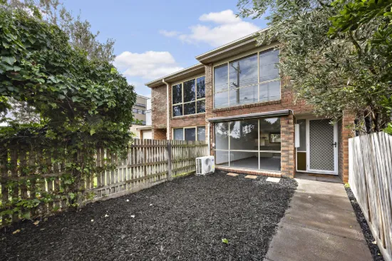 2/85-86 Nepean Highway, Seaford, Vic 3198