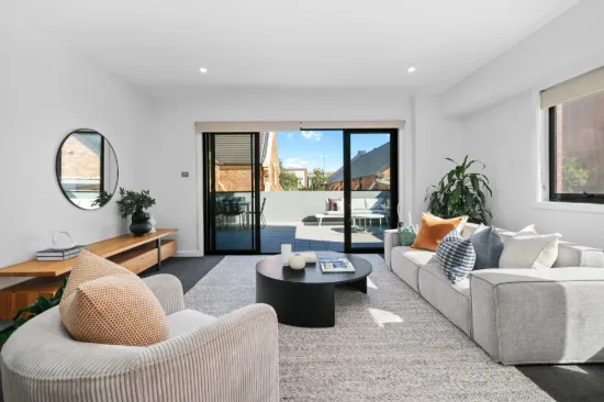 2/86 Tudor Street, Hamilton, NSW 2303