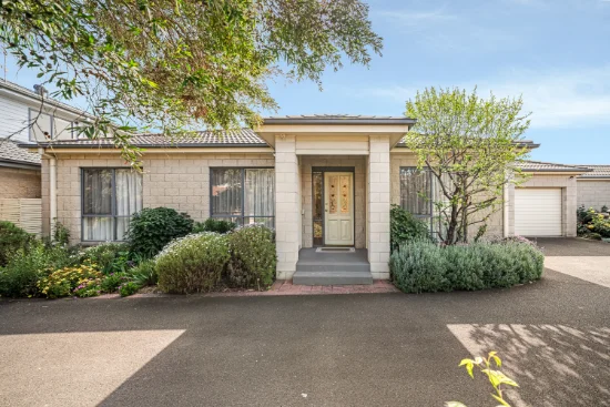 2/9 Barkly Street, Mornington, Vic 3931