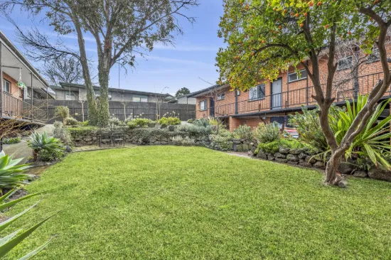 2/9 Elizabeth Street, Highton, Vic 3216
