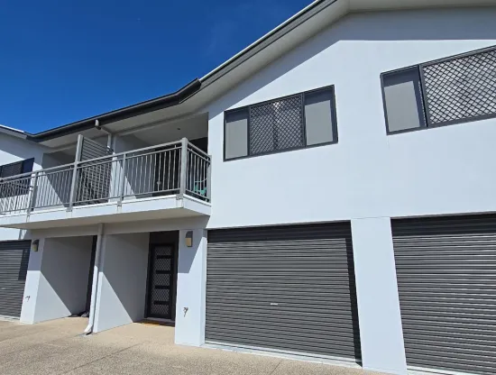 2/9 Gordon Street, Bowen, Qld 4805