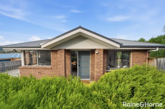 2/9 Hance Road, Howrah, Tas 7018