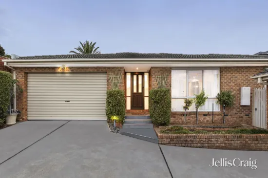 2/9 Rolls Court, Glen Waverley, Vic 3150