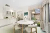 2/9 Rolls Court, Glen Waverley, Vic 3150-Image
