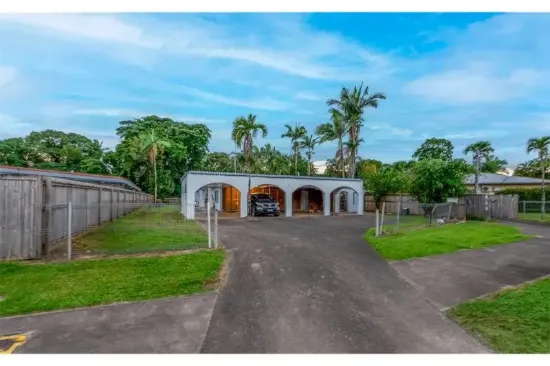 2/9 Sandown Close, Woree, Qld 4868