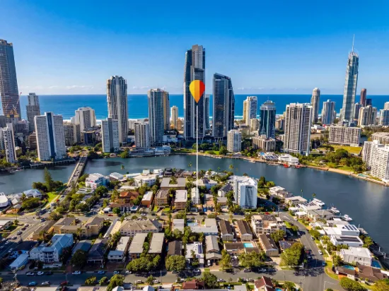 2/9 Stanhill Drive, Surfers Paradise, Qld 4217