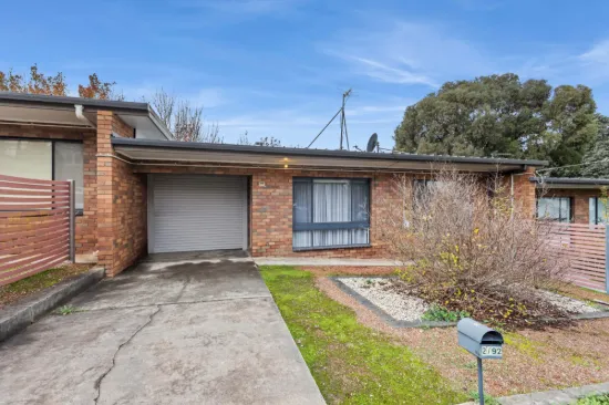 2/92 Old Violet Street, Ironbark, Vic 3550
