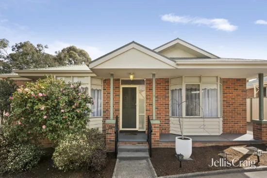 2/97 Mountain View Road, Montmorency, Vic 3094