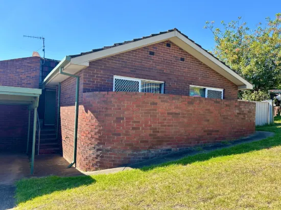 2 Telopea Place, Junee NSW 2663-Image