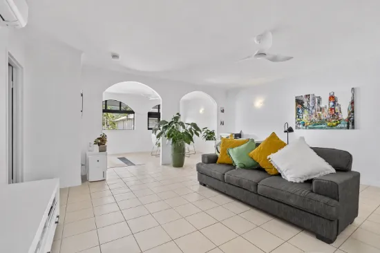 20/81-85 Cedar Road, Palm Cove, Qld 4879